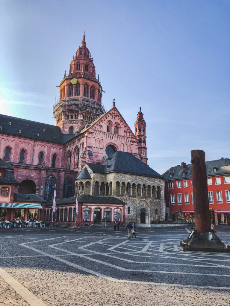 Mainz Cathedral is the heart of the city and a must see during your 1 weekend in Mainz